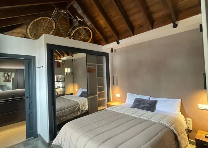 One&lux Gran Poder - Modern Loft With Private Pool And Terrace דירה סביליה